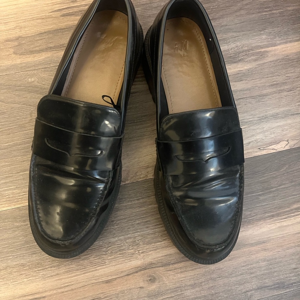 H&M Women's Black Loafers